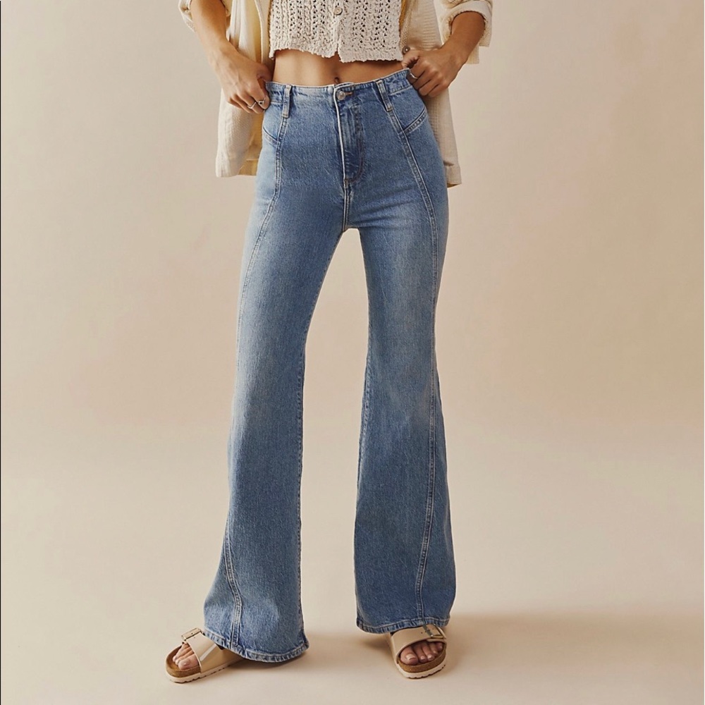 FREE PEOPLE Florence Flare Jean